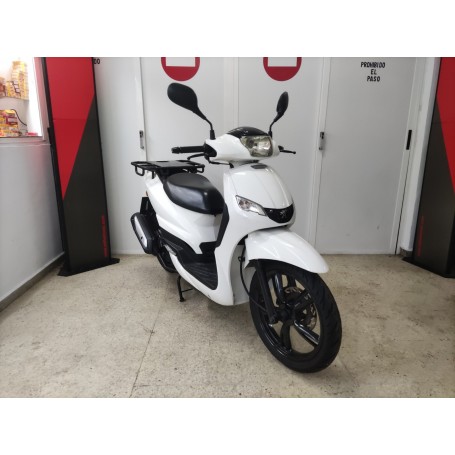 Peugeot Tweet 125 4t blanco Carry 2019 36068.Km