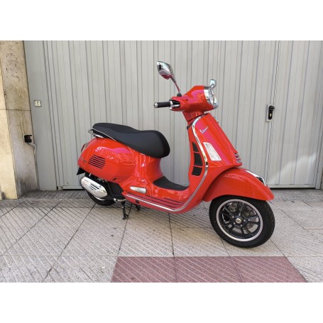 Vespa GTS Super 125 Rojo 2025 0.km