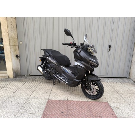 Keeway Vieste 125 XDV 4T Negro Mate 2025 0.km