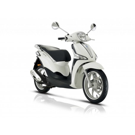 Alquiler 1º Dia Piaggio Liberty 125